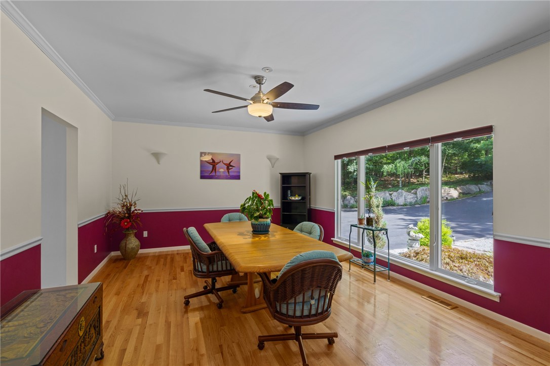 54 Ridge Drive Exeter, RI 02822 - Photo 19 of 49 Dining Room