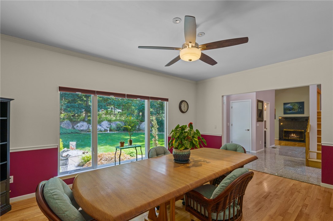 54 Ridge Drive Exeter, RI 02822 - Photo 20 of 49 Dining Room