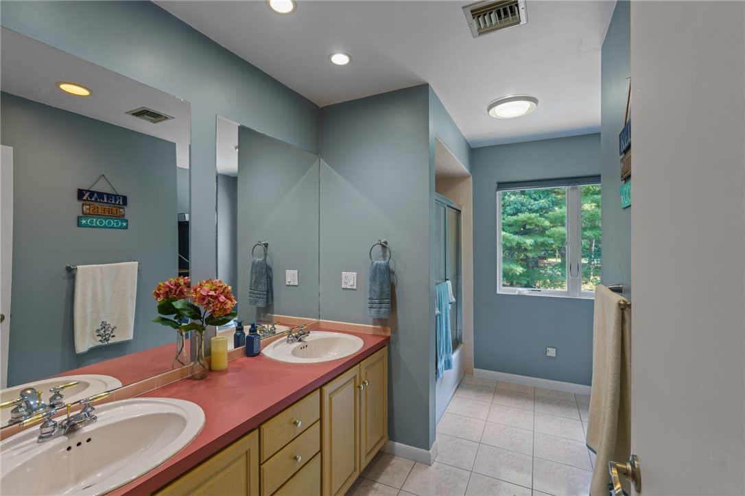 54 Ridge Drive Exeter, RI 02822 - Photo 28 of 49
