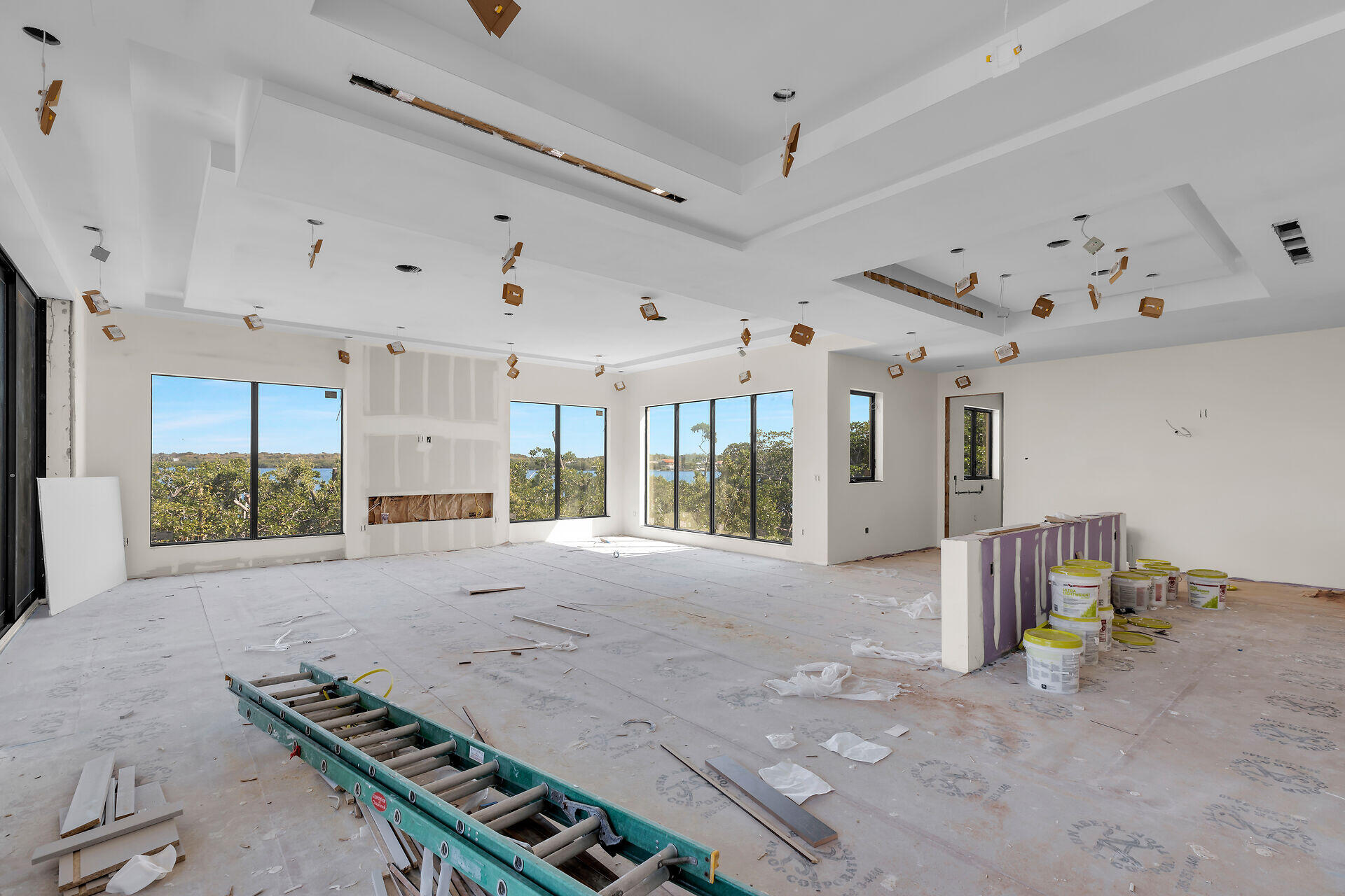 25 Mutiny Place Key Largo, FL 33037 - Photo 14 of 41 a view of an empty room