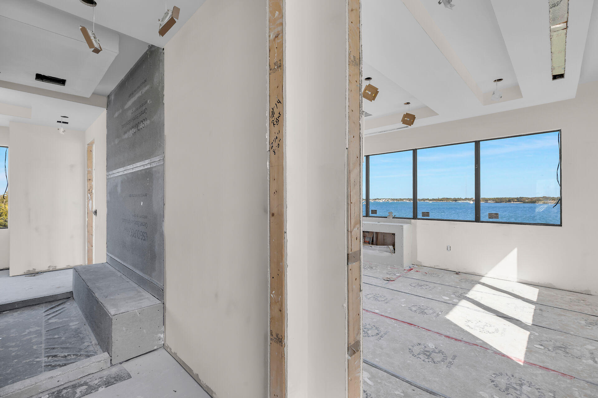 25 Mutiny Place Key Largo, FL 33037 - Photo 20 of 41 a view of entryway