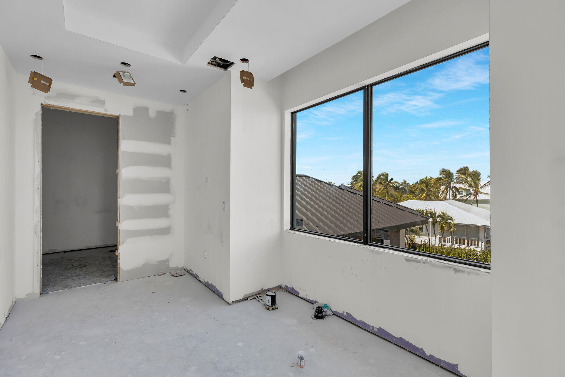 25 Mutiny Place Key Largo, FL 33037 - Photo 21 of 41 a view of an empty room and window