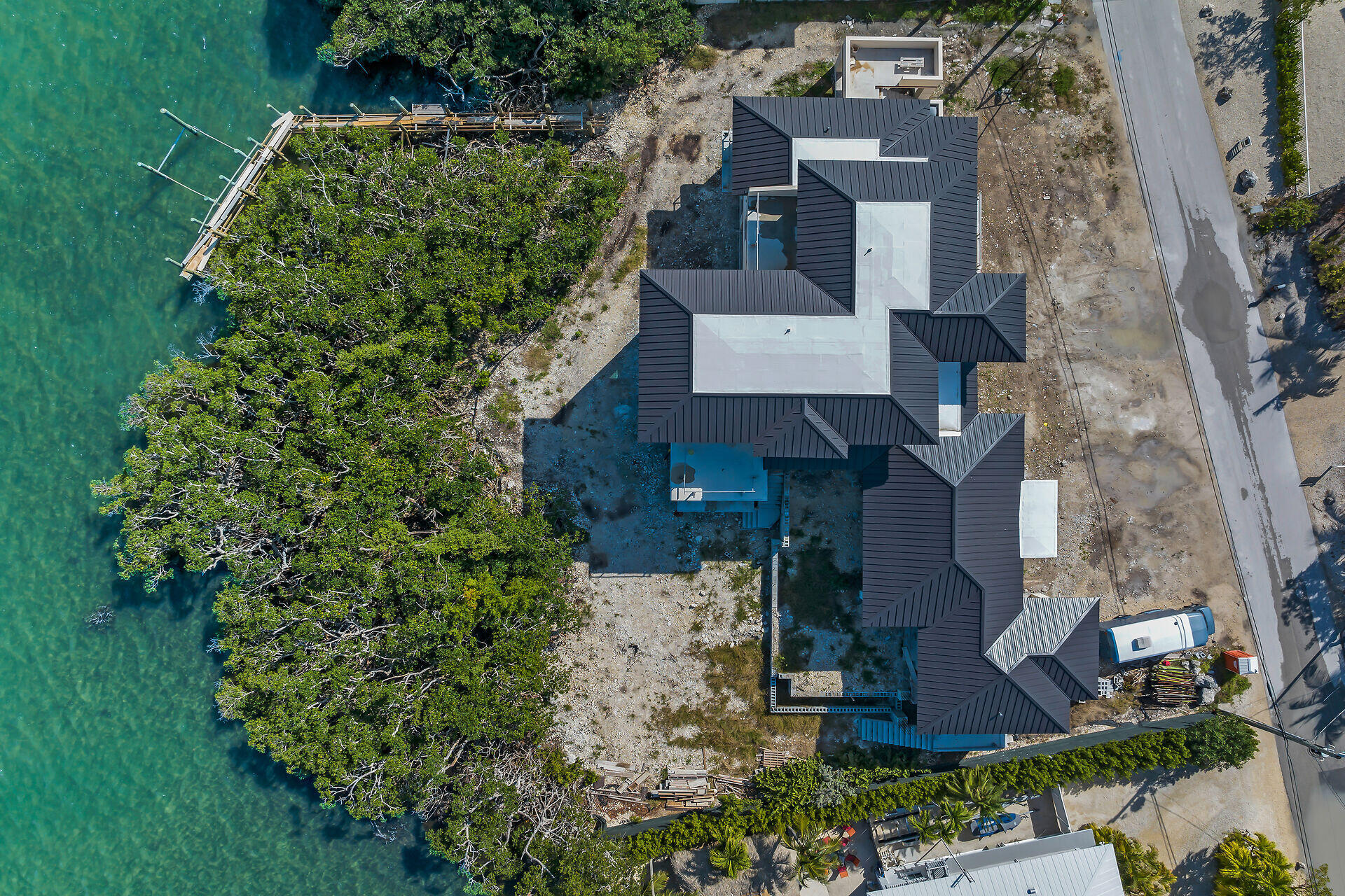 25 Mutiny Place Key Largo, FL 33037 - Photo 7 of 41 an aerial view of a house with a yard