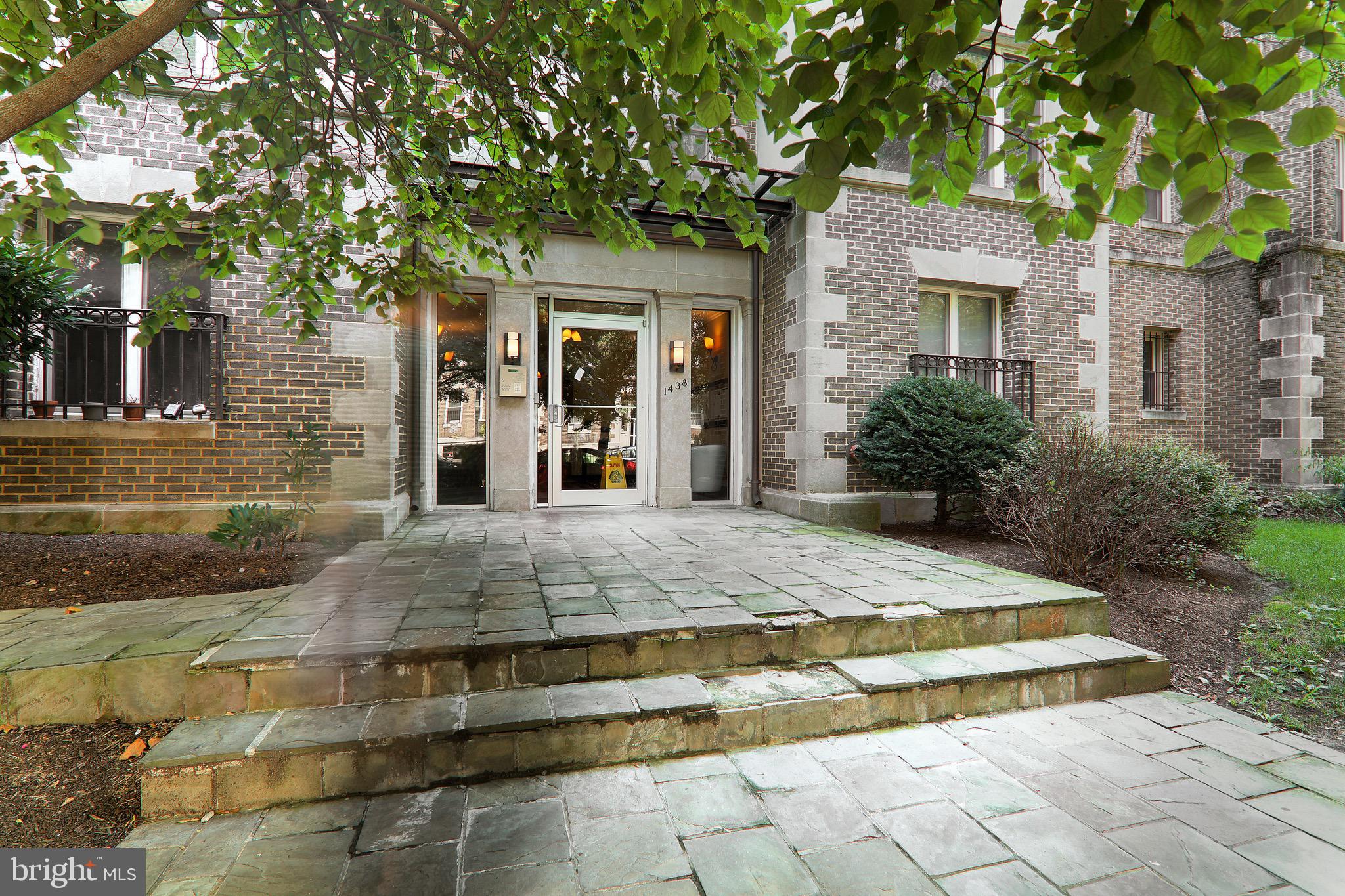 1438 Columbia Road Northwest, Unit 201 Washington, DC 20009 - Photo 2 of 27 Entry