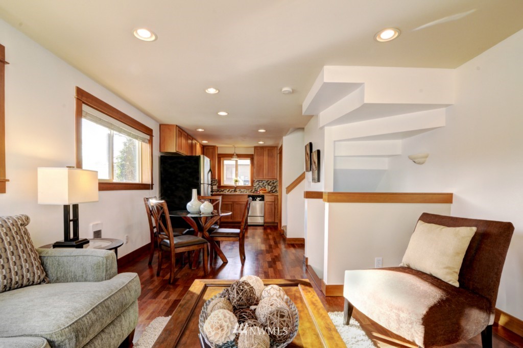 5117 South Roxbury Street, Unit A Seattle, WA 98118 - Photo 2 of 17