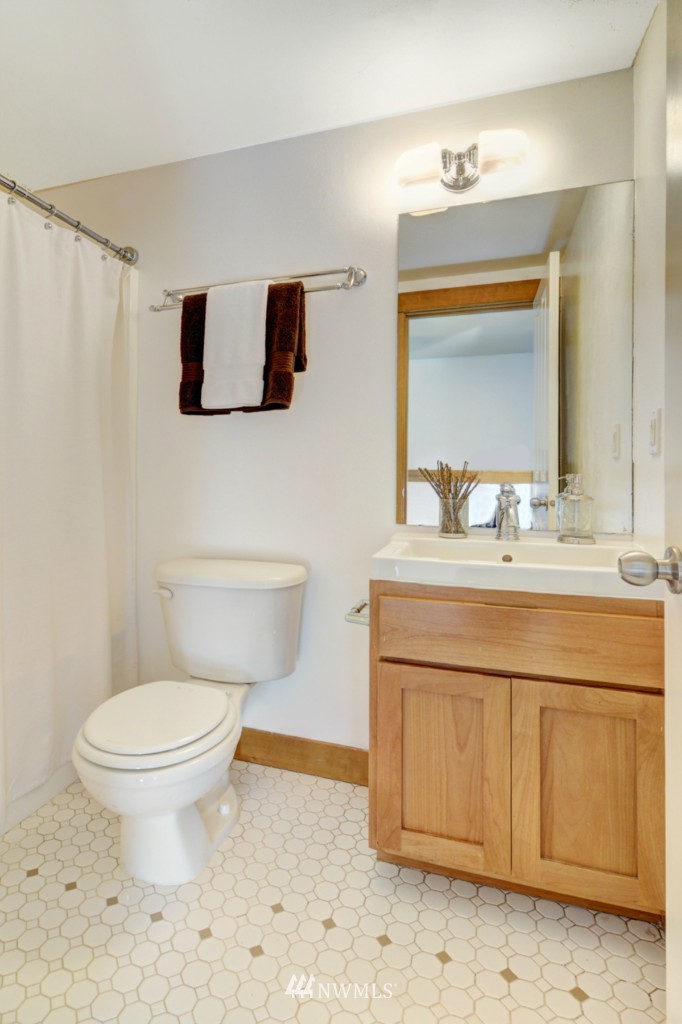 5117 South Roxbury Street, Unit A Seattle, WA 98118 - Photo 11 of 17