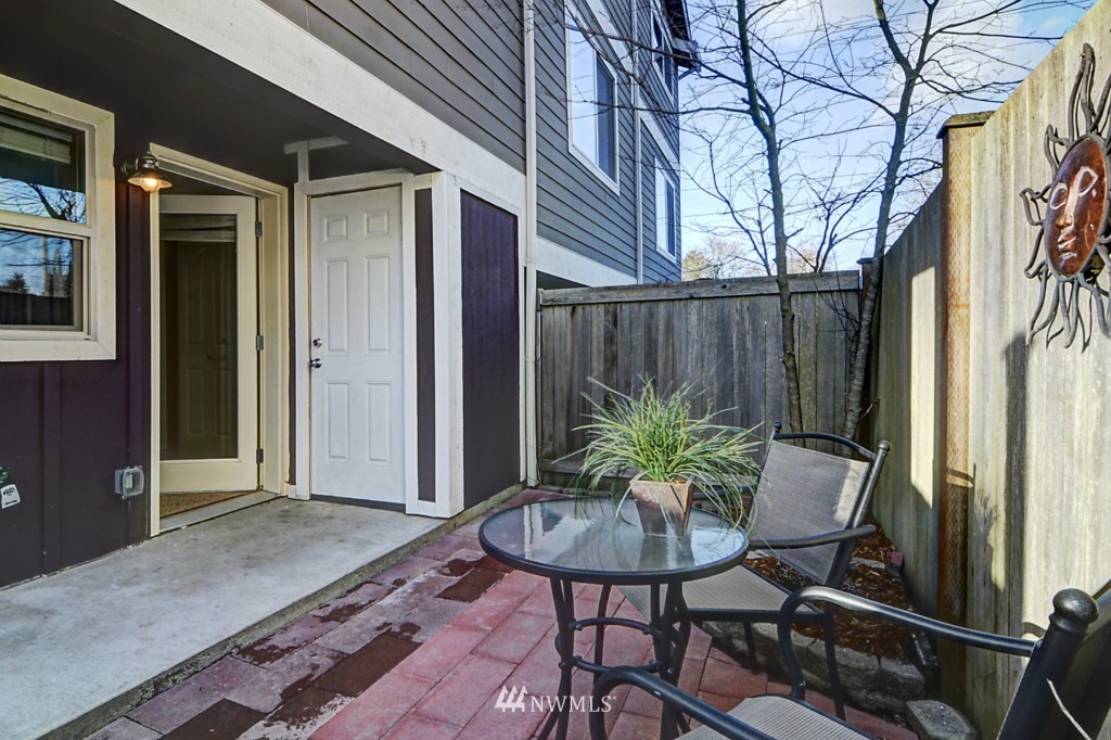 5117 South Roxbury Street, Unit A Seattle, WA 98118 - Photo 13 of 17