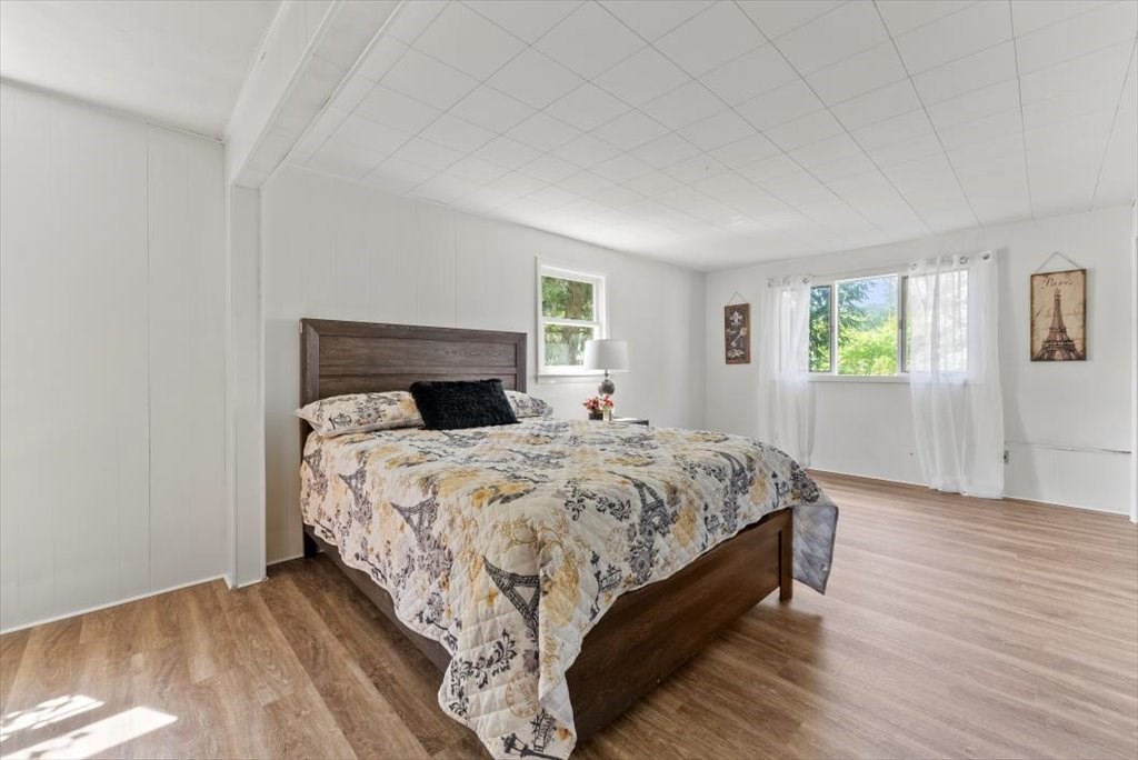 528 Morgan Road West Springfield, MA 01089 - Photo 21 of 42 a bedroom with a bed and window