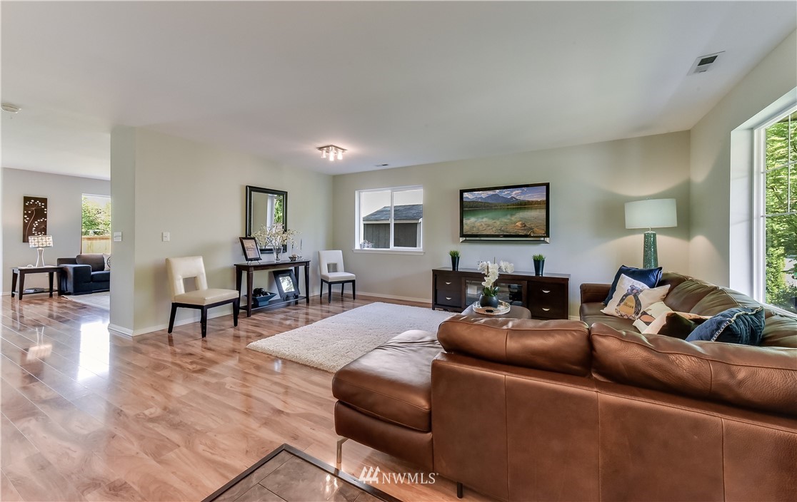 28514 Northeast Roney Road Duvall, WA 98019 - Photo 4 of 25