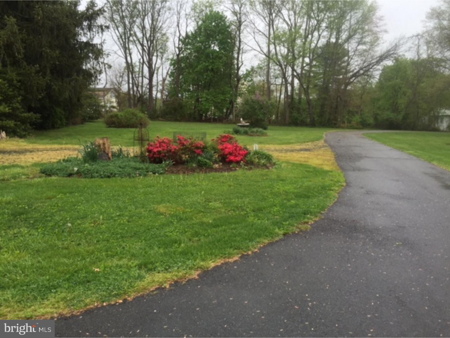 32 Springfield Road Pemberton, NJ 08068 - Photo 2 of 25
