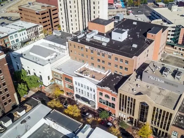 $289,900 | 125 South Kalamazoo Mall, Unit 508, Kalamazoo, MI 49007