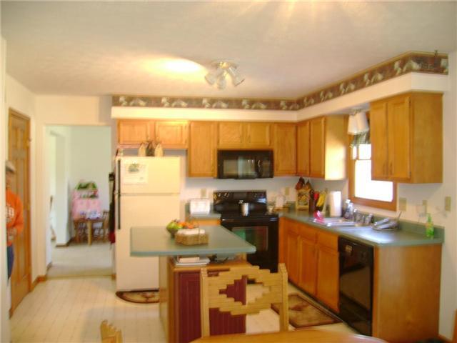 2613 Hancock Ridge Road Martinsville, IN 46151 - Photo 4 of 12