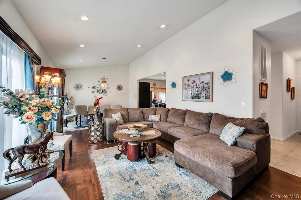 191 Flower Road Shirley, NY 11967 - Photo 14 of 39