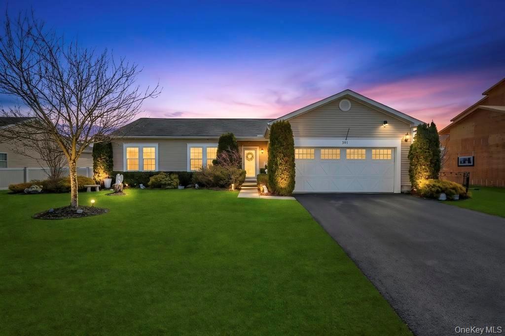 191 Flower Road Shirley, NY 11967 - Photo 2 of 39