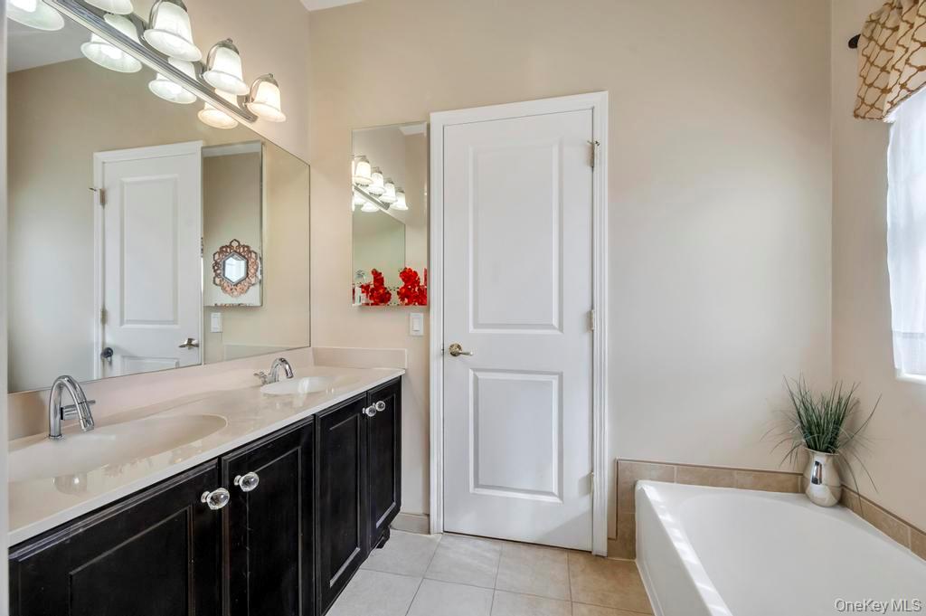 191 Flower Road Shirley, NY 11967 - Photo 27 of 39