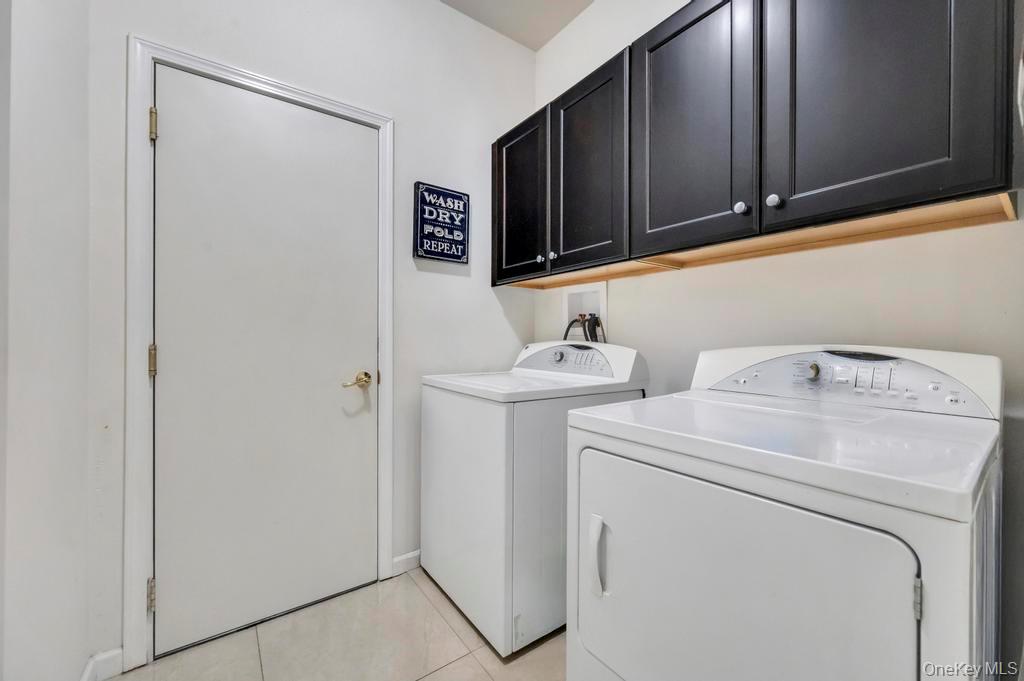 191 Flower Road Shirley, NY 11967 - Photo 34 of 39