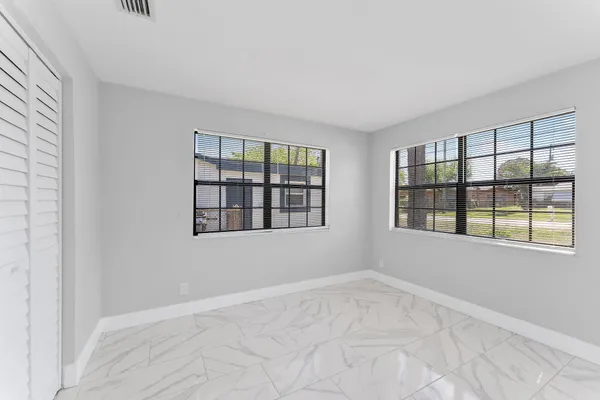 $3,200 | 143 Northeast 2nd Avenue, Deerfield Beach, FL 33441