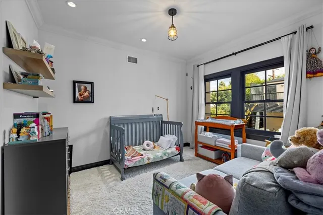 $9,850 | 1116 South Highland Avenue, Los Angeles, CA 90019