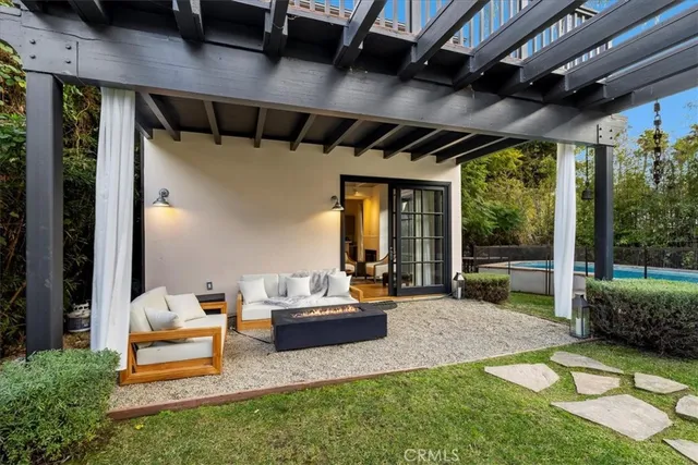 $9,850 | 1116 South Highland Avenue, Los Angeles, CA 90019