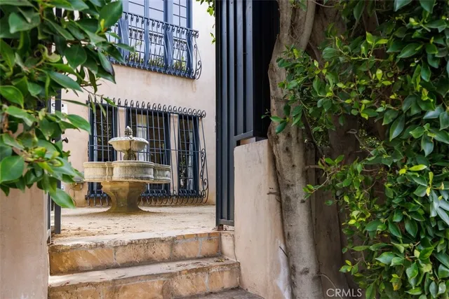 $9,850 | 1116 South Highland Avenue, Los Angeles, CA 90019