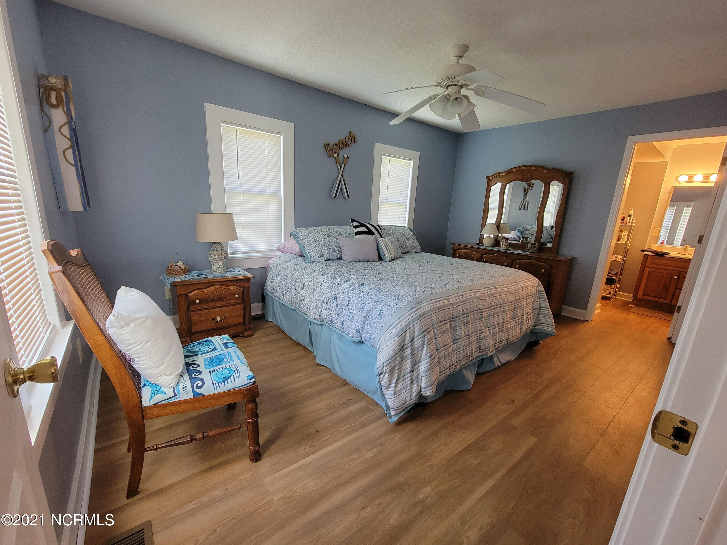266 Community Road Davis, NC 28524 - Photo 19 of 35 Bedroom 1