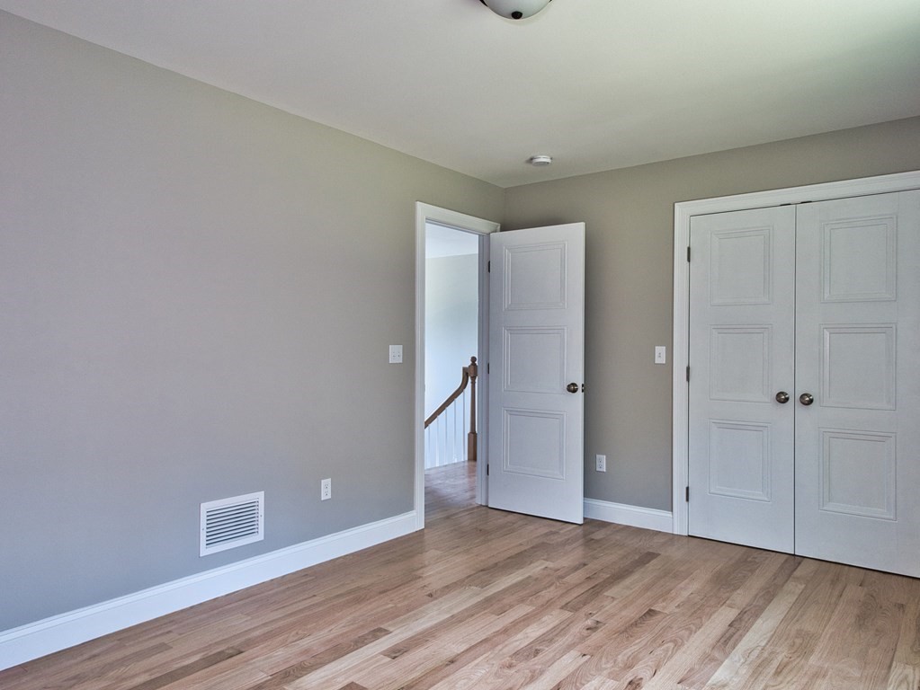 86 Watuppa Road Westport, MA 02790 - Photo 12 of 21 Gallery Image 12