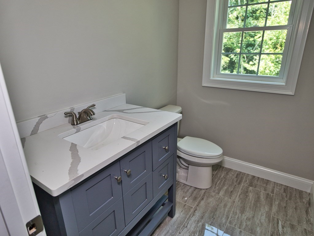 86 Watuppa Road Westport, MA 02790 - Photo 9 of 21 Gallery Image 9