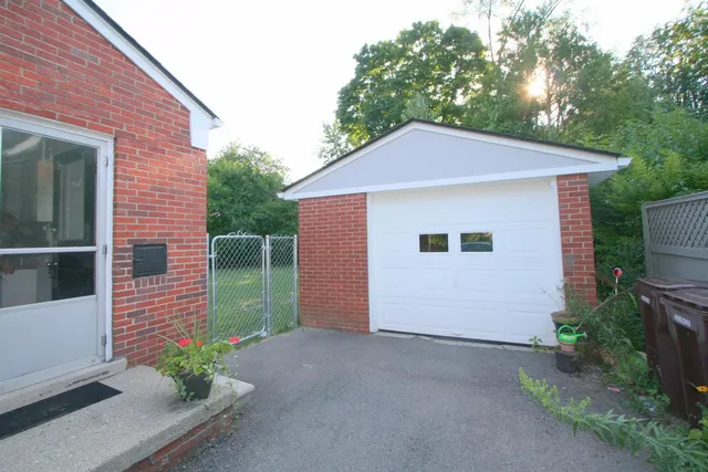 $2,600 | 1510 Woodland Drive, Ann Arbor, MI 48103