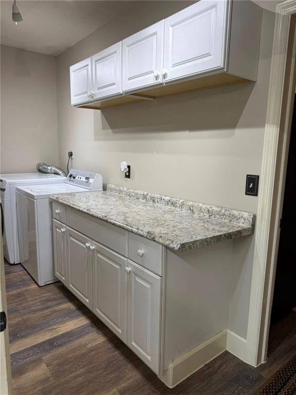 102 Sycamore Lane Washington, PA 15301 - Photo 17 of 33 a kitchen with granite countertop a sink and cabinets