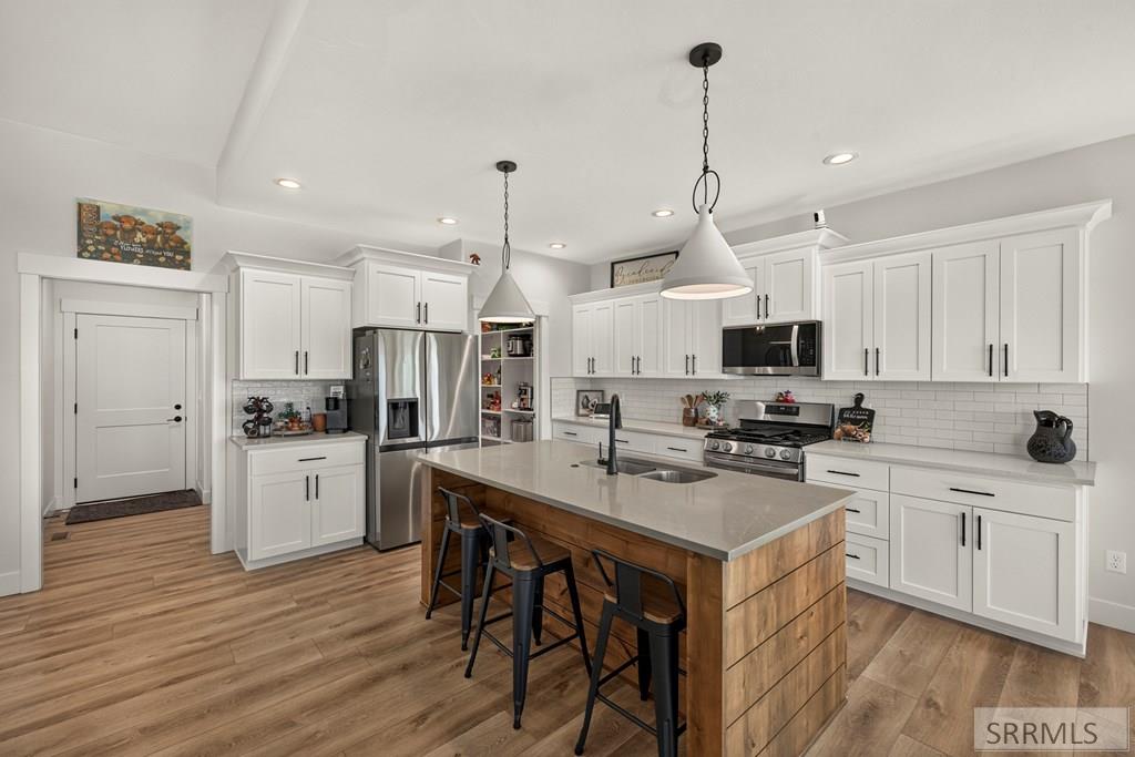 3042 Lin Road Idaho Falls, ID 83401 - Photo 12 of 68 Kitchen