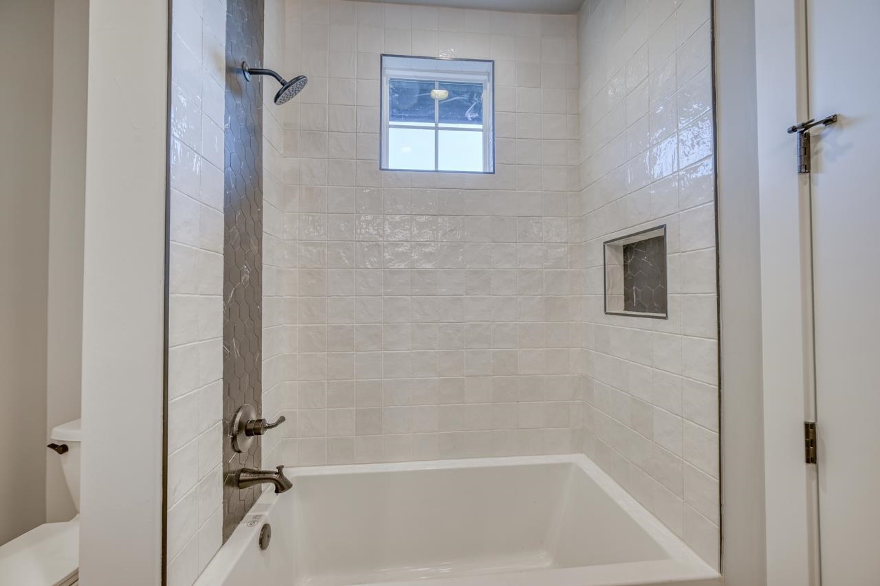 116 Los Escondidos Road Marble Falls, TX 78654 - Photo 25 of 28