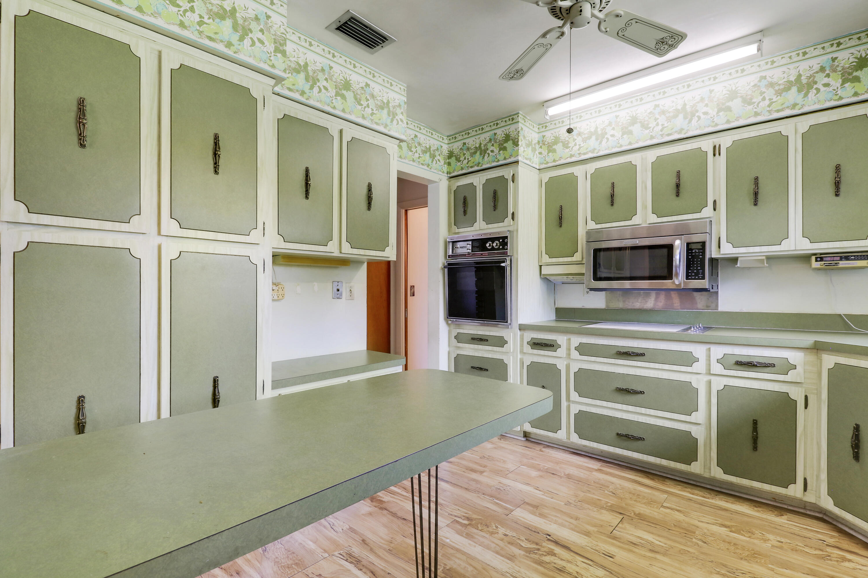 314 3rd Street Jupiter, FL 33458 - Photo 16 of 19 KITCHEN