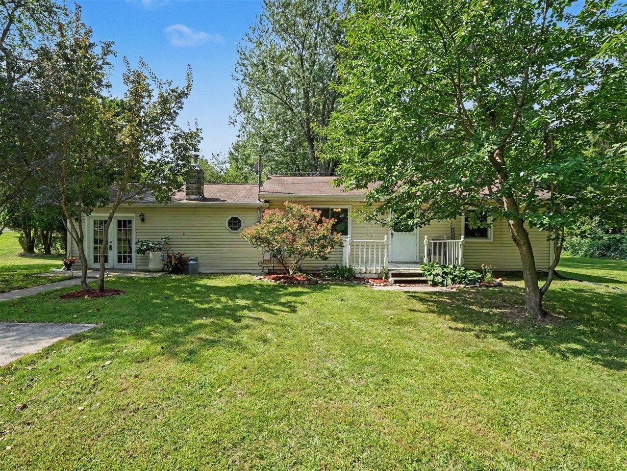 9000 North Meridian Road Pleasant Lake, MI 49272 - Photo 2 of 25 Gallery Image 2