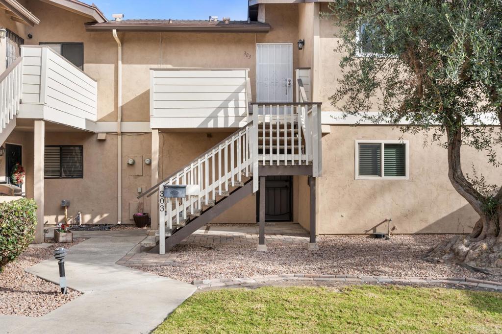 303 Stage Coach Oceanside, CA 92057 - Photo 20 of 24