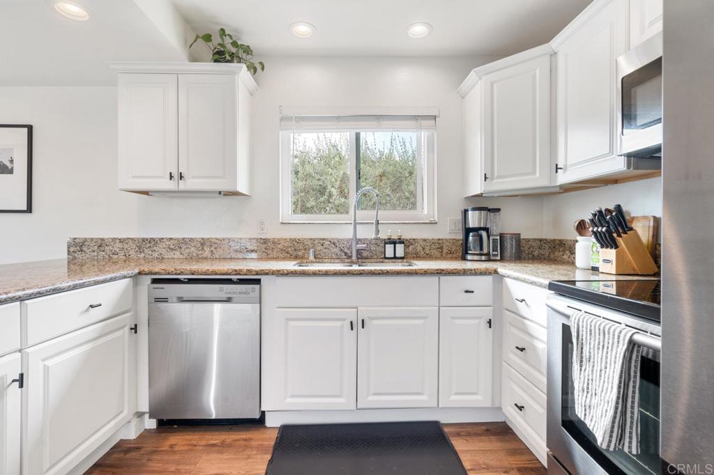 303 Stage Coach Oceanside, CA 92057 - Photo 8 of 24