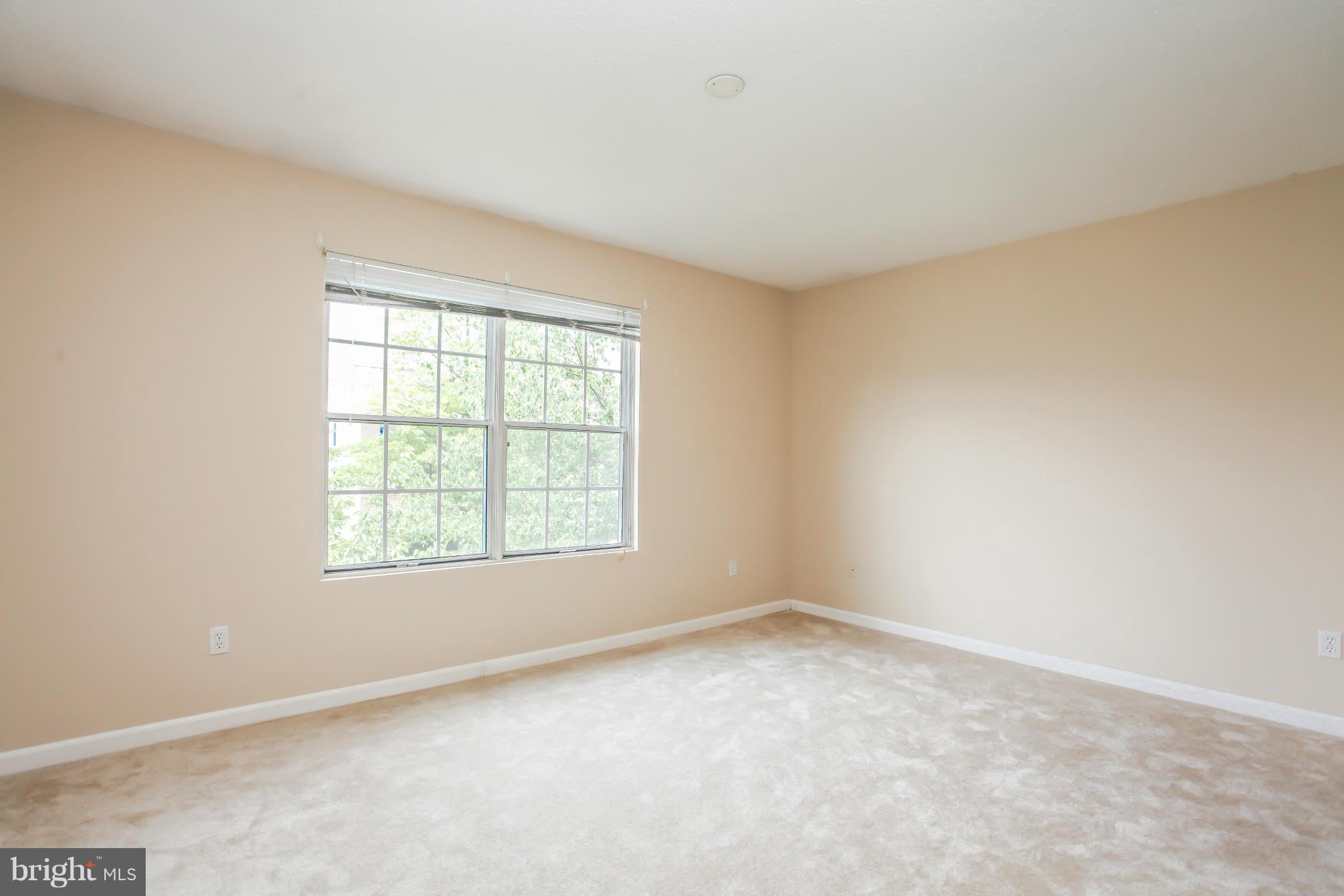 116 Fort Evans Road Southeast, Unit E Leesburg, VA 20175 - Photo 7 of 14 Bedroom (Master)