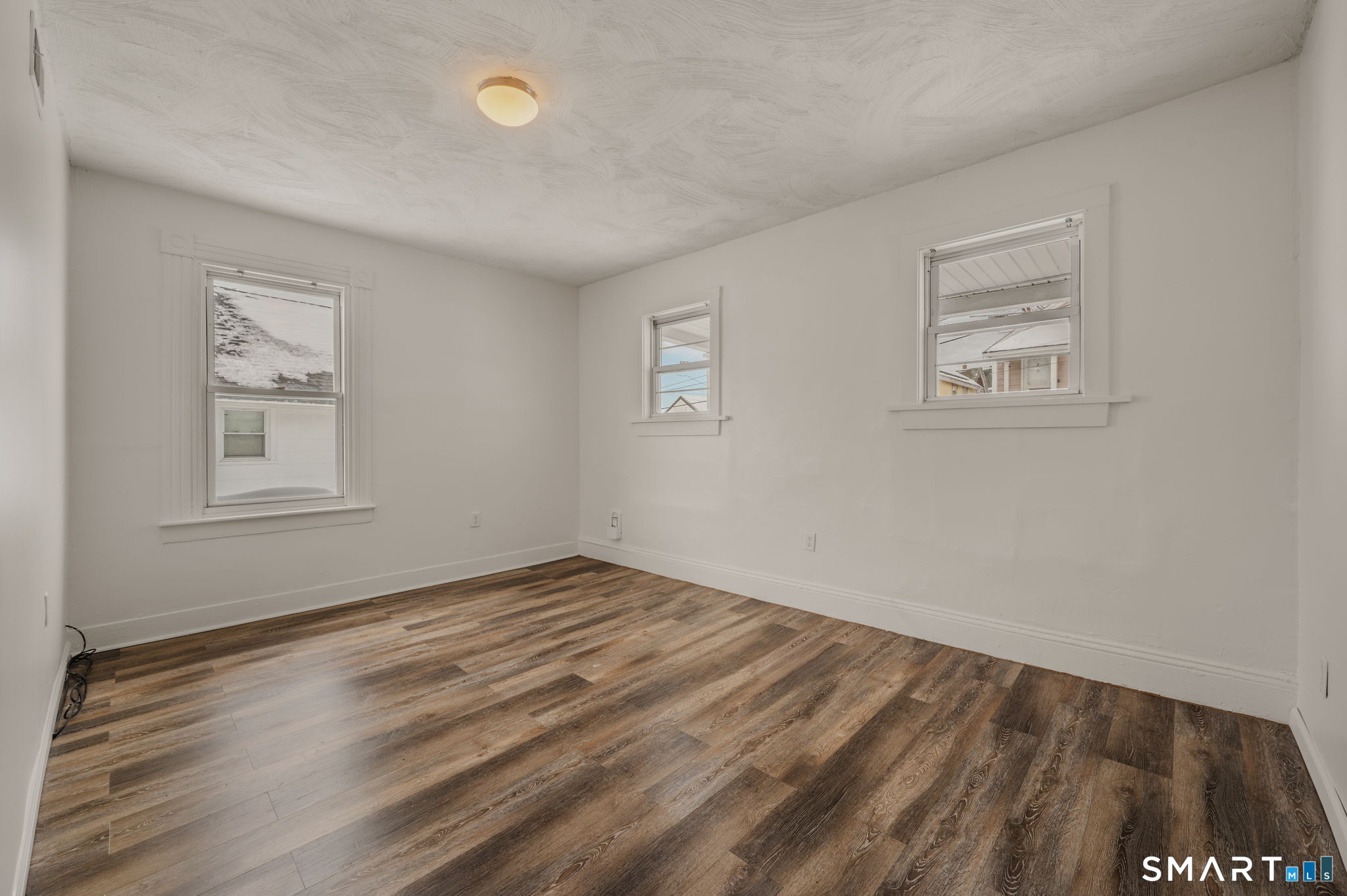 22 Chappell Street New London, CT 06320 - Photo 12 of 36