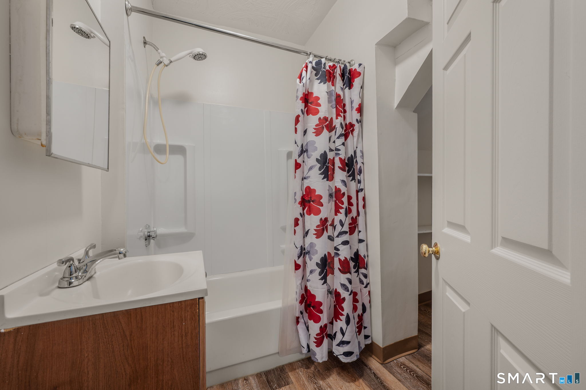 22 Chappell Street New London, CT 06320 - Photo 17 of 36