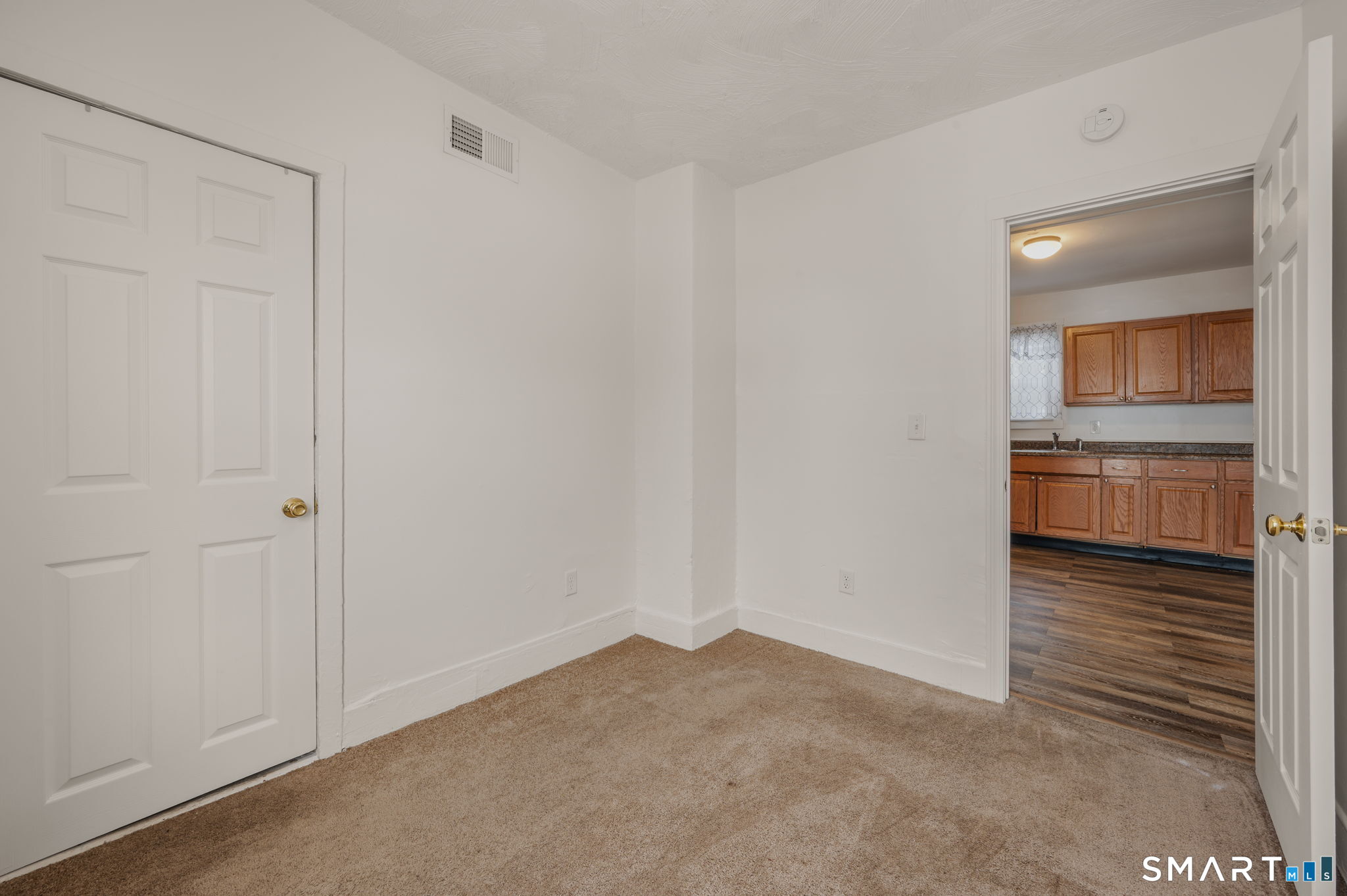 22 Chappell Street New London, CT 06320 - Photo 19 of 36