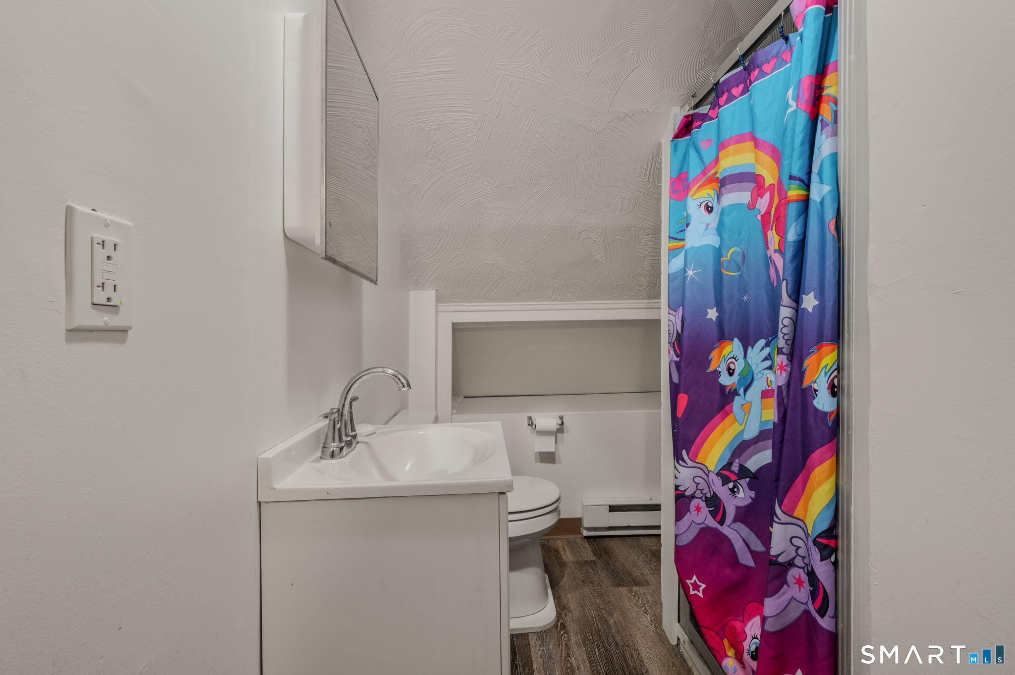 22 Chappell Street New London, CT 06320 - Photo 33 of 36