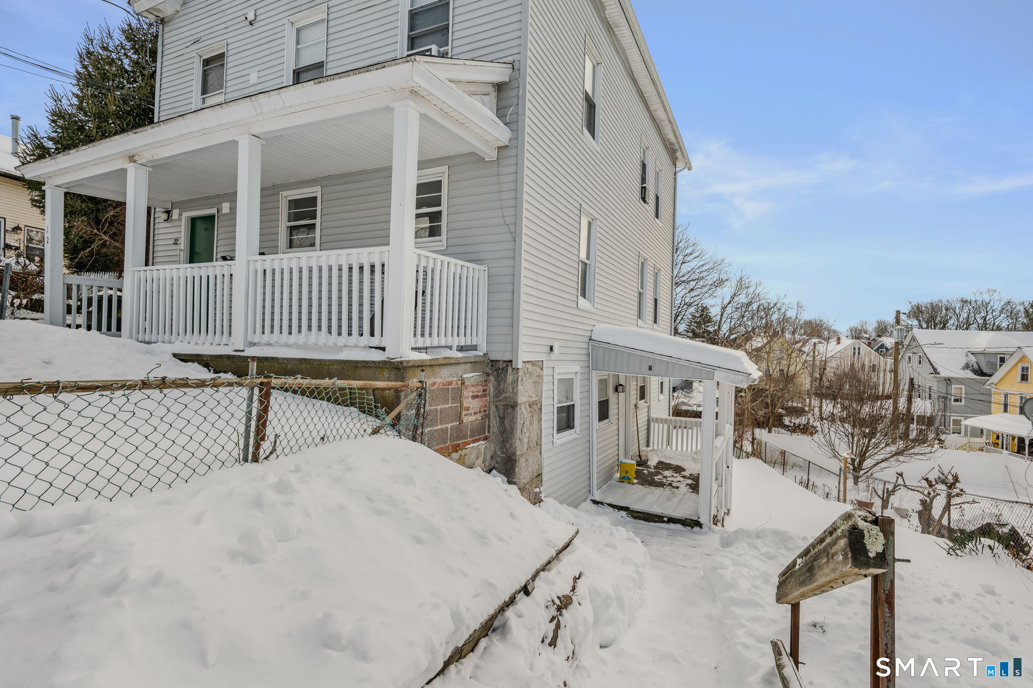 22 Chappell Street New London, CT 06320 - Photo 7 of 36