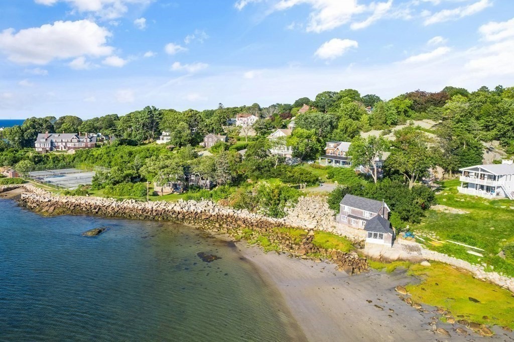 54 Adams Hill Road Gloucester, MA 01930 - Photo 4 of 33 Gallery Image 4