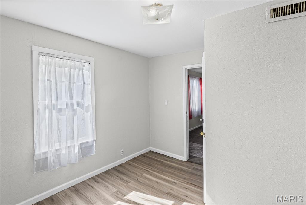 406 Southard Place South Roxana, IL 62087 - Photo 9 of 25 Gallery Image 9