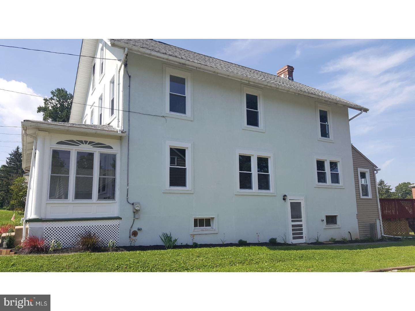 329 Washington Street Spring City, PA 19475 - Photo 3 of 25 Gallery Image 3