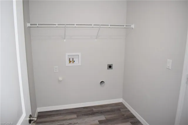 $2,075 | 2736 Ananas Road, North Port, FL 34288