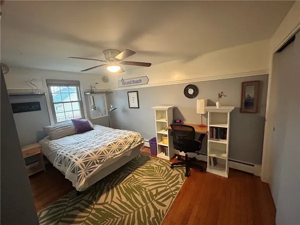 $10,000 | 7 Boulevard East, Middletown, RI 02842