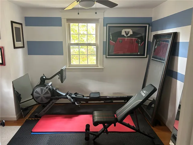 $10,000 | 7 Boulevard East, Middletown, RI 02842