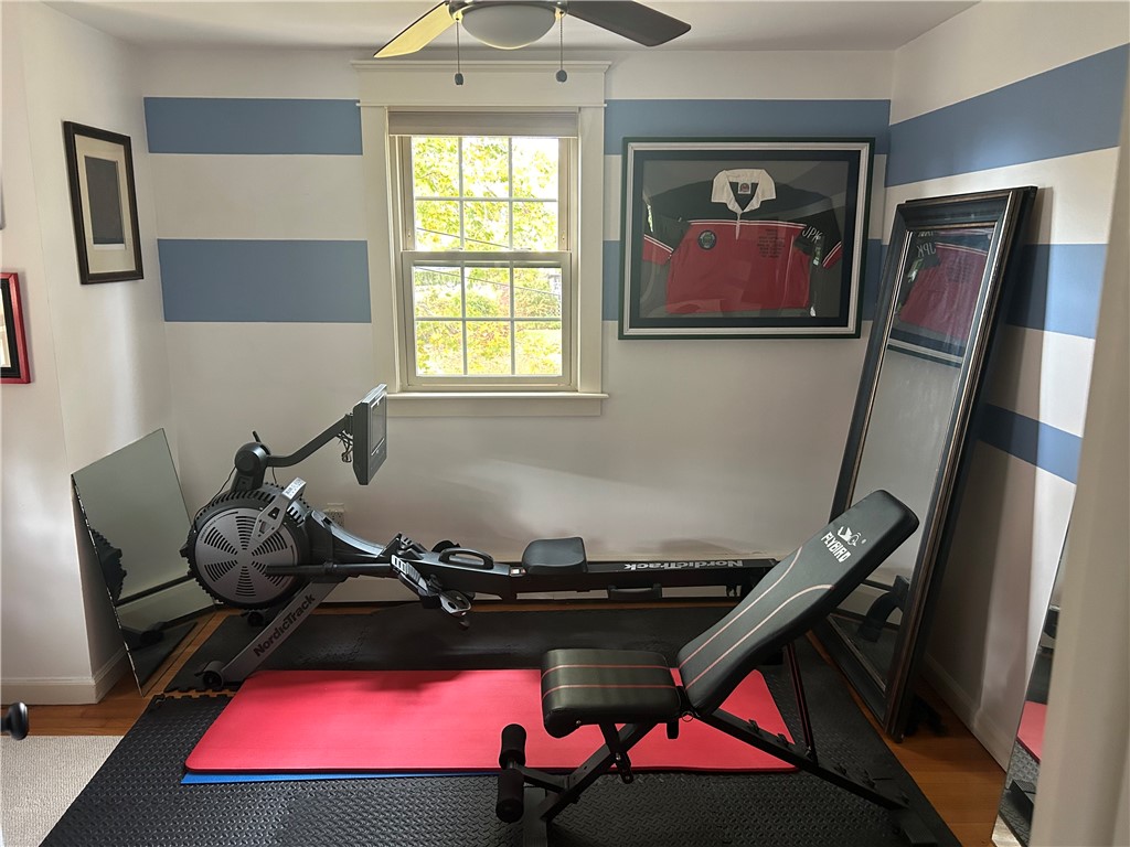 7 Boulevard East Middletown, RI 02842 - Photo 18 of 39