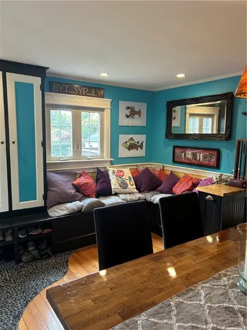 $10,000 | 7 Boulevard East, Middletown, RI 02842