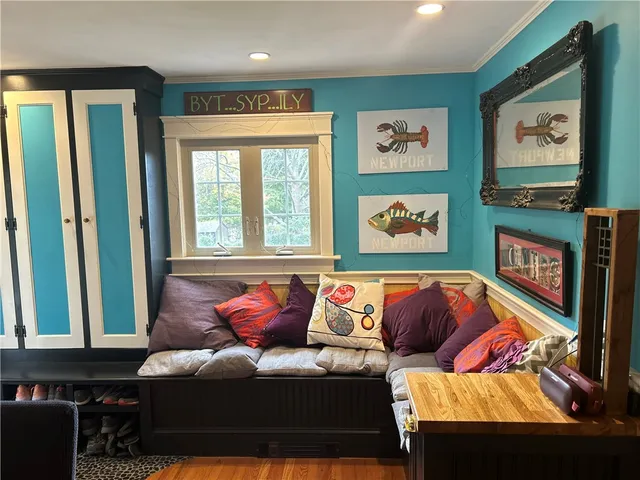 $10,000 | 7 Boulevard East, Middletown, RI 02842